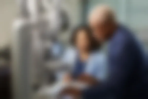 深圳希玛林顺潮眼科医院电话，技术特色在医院的应用，收费价格透明展示
