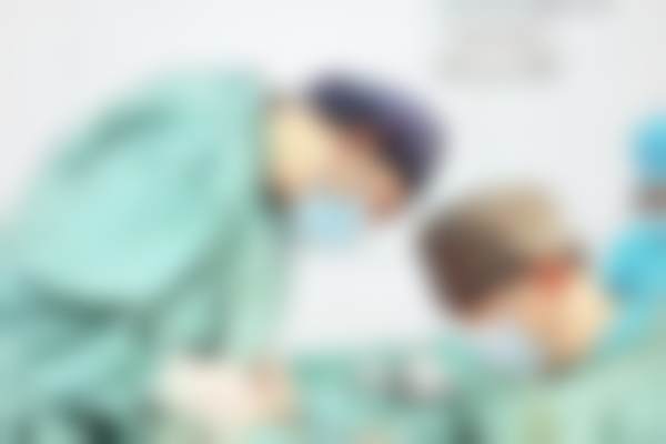 北京黄寺医疗美容门诊部杨洋擅综合鼻与眼部整形的优势