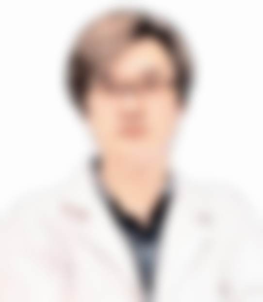 广州军美医疗美容医院吴国勇医生介绍