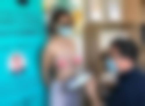 帅楠眼袋贴：价格虽高，品质保护无副作用之忧